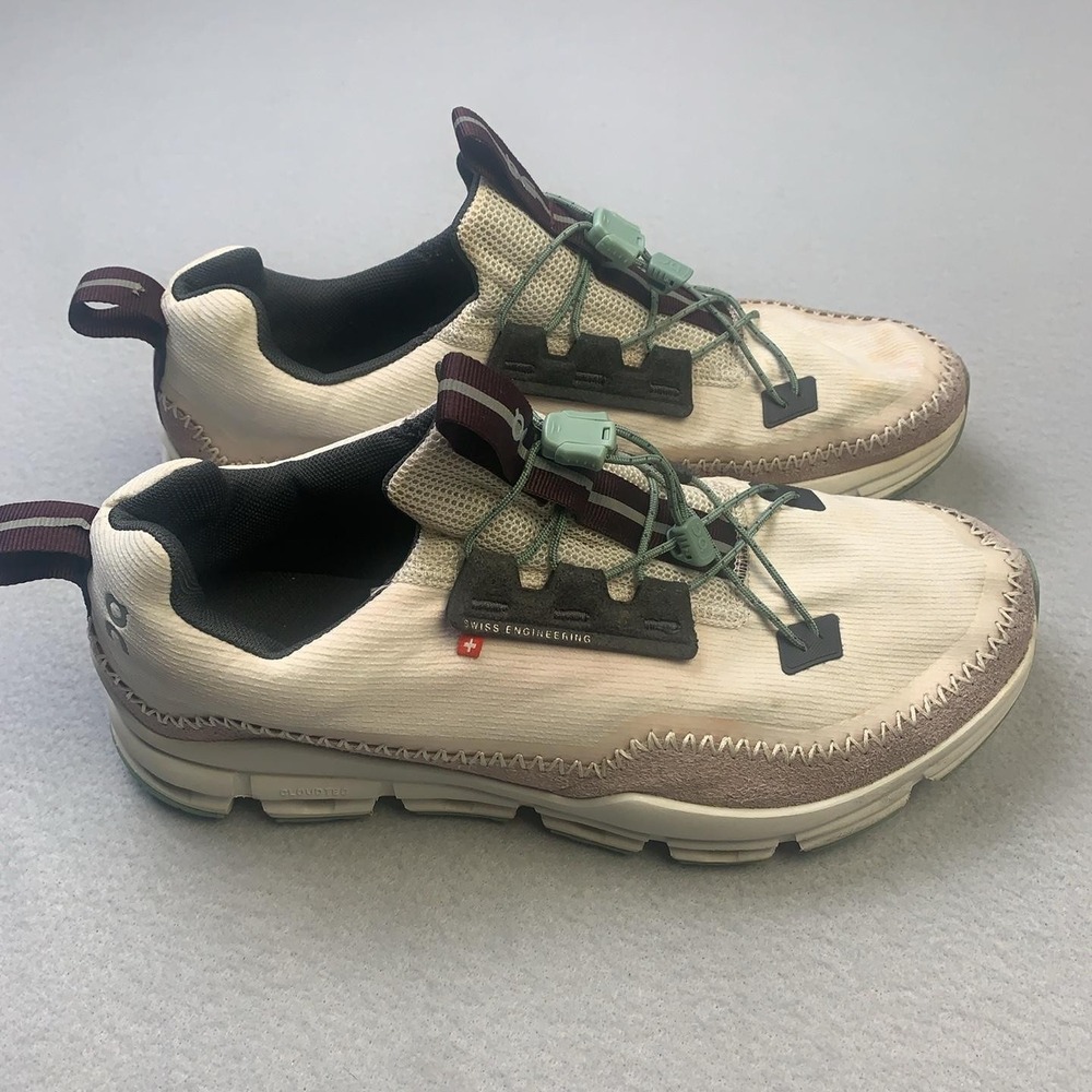 On Cloud Shoes Womens Size 10 Beige CloudTec Corduroy Running Sneakers
